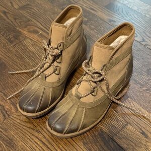 UGG Greda Duck Boots